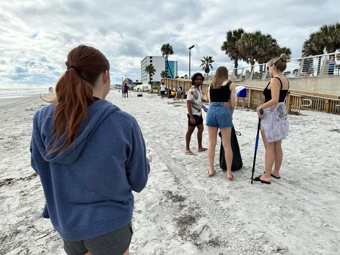 UCF clubs unite for beach clean-up and discuss future underwater collaborations